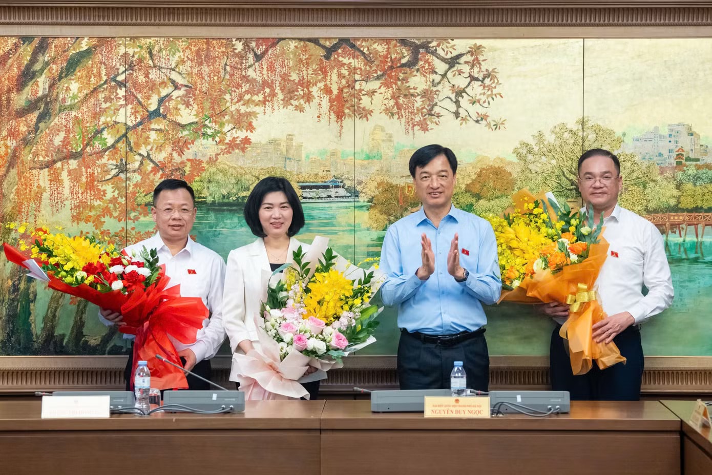 Tổ chức thành công Kỳ họp thứ Nhất, mở đầu nhiệm kỳ với khí thế mới - Ảnh 4.