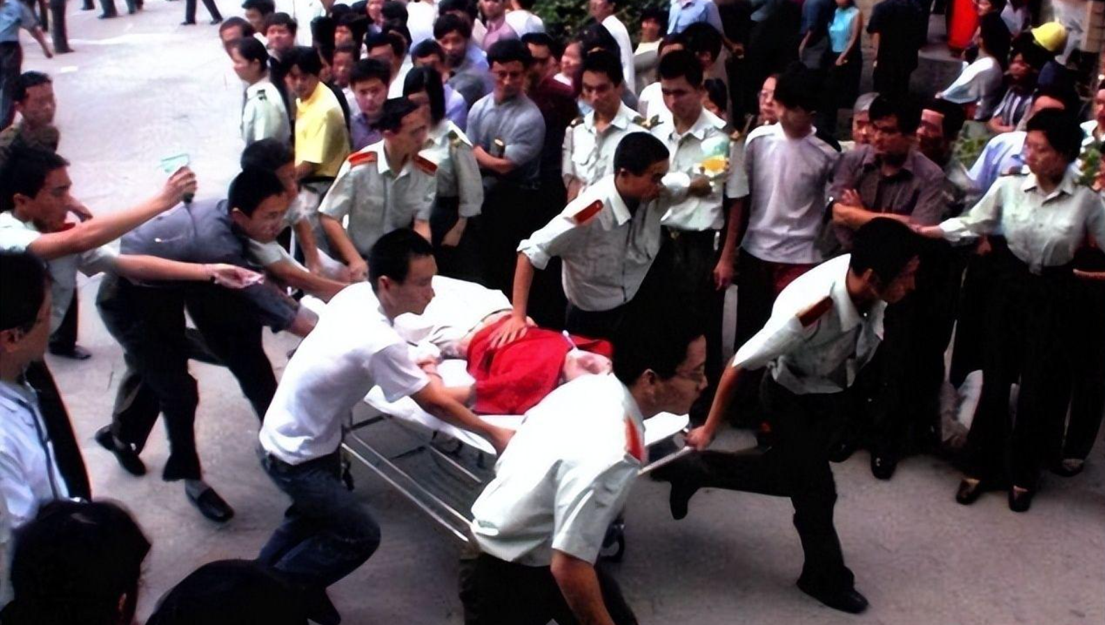 Tuyên án tử hình nữ sinh đầu độc 788 người tại một trường cao đẳng tài chính