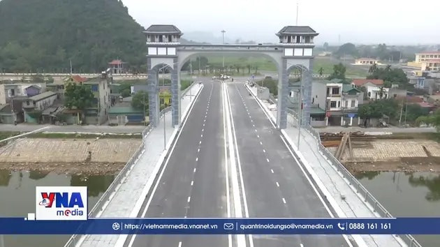 Lần đầu tiên Việt Nam xây dựng cây cầu có tháp vọng cảnh: Kiến trúc đậm chất làng quê Bắc Bộ, nằm trên tuyến đường nghìn tỷ- Ảnh 1. Lần đầu tiên Việt Nam xây dựng cây cầu có tháp vọng cảnh: Kiến trúc đậm chất làng quê Bắc Bộ, nằm trên tuyến đường nghìn tỷ- Ảnh 1.