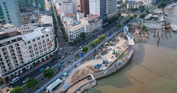 TP giàu nhất Việt Nam sắp hoàn thiện cầu đi bộ vượt sông 1.000 tỷ: Kiến trúc lá dừa nước, doanh nghiệp thực phẩm tài trợ kinh phí