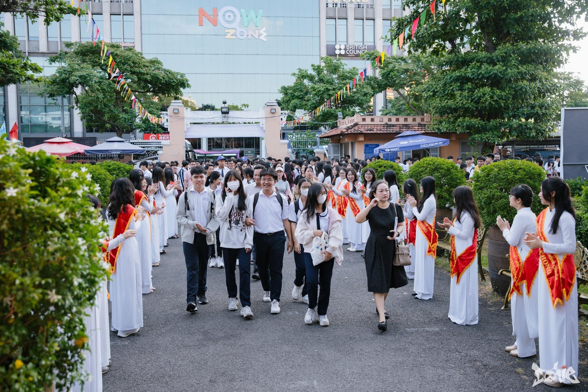 Trường chuyên nổi tiếng của Việt Nam xác lập kỷ lục ấn tượng