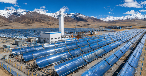 Chính thức khởi công xây dựng nhà máy điện mặt trời cao nhất thế giới