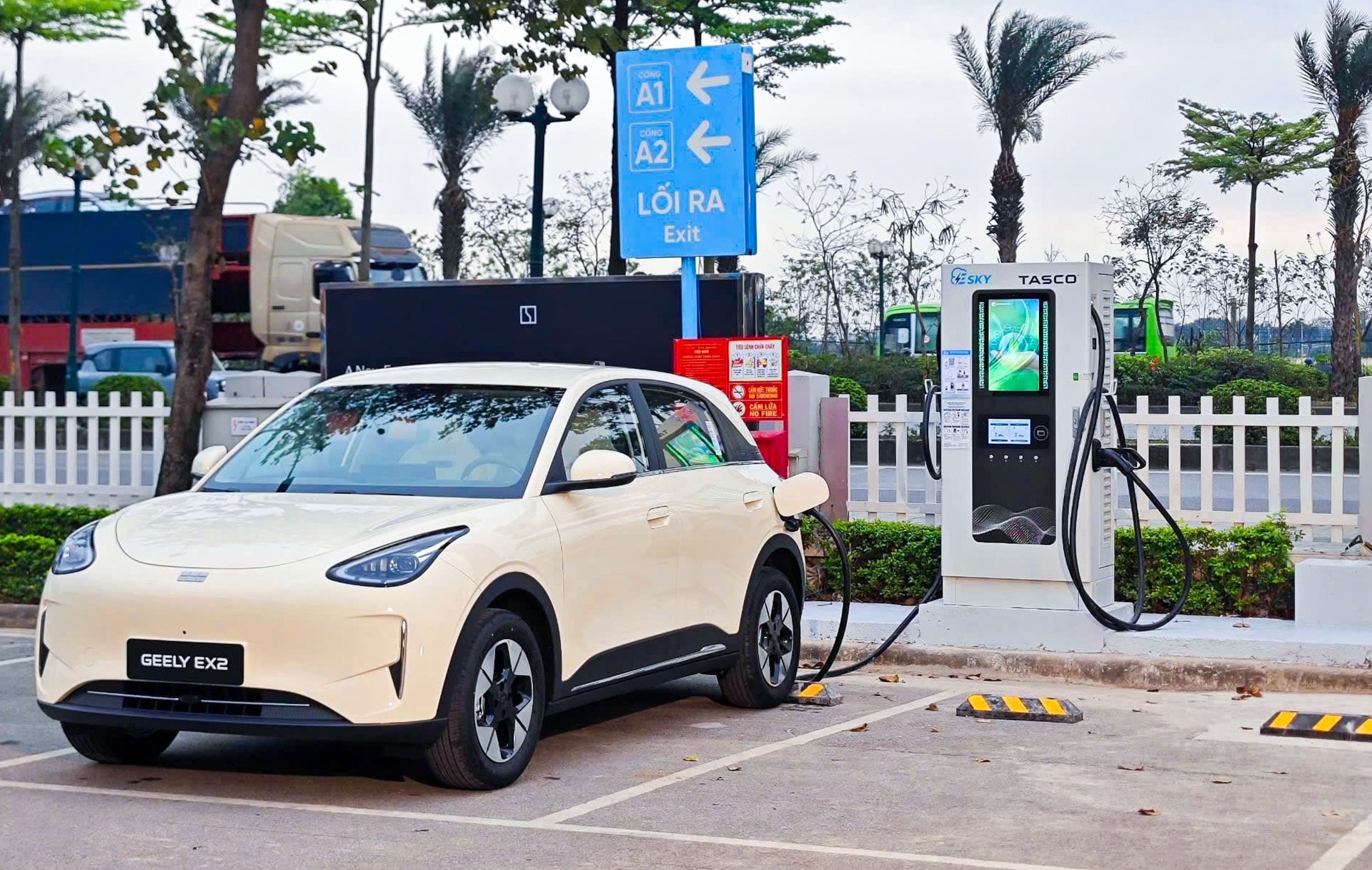 Tasco Auto và Ford Việt Nam ký kết hợp tác chiến lược: Mở rộng hạ tầng sạc xe điện, nâng tầm trải nghiệm di chuyển xanh - Ảnh 4.