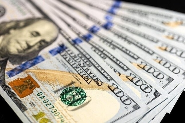 Tỷ giá USD hôm nay 8/4: Giảm 2 đồng, USD tự do đứng giá trên 27.000