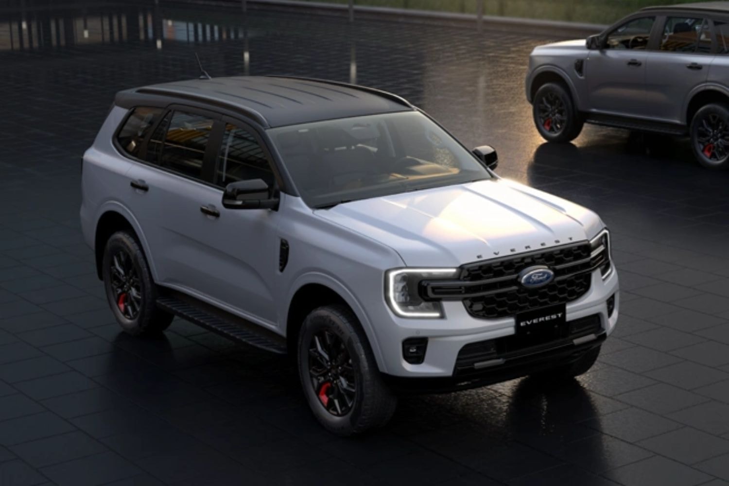 Ford Everest chay xang 1