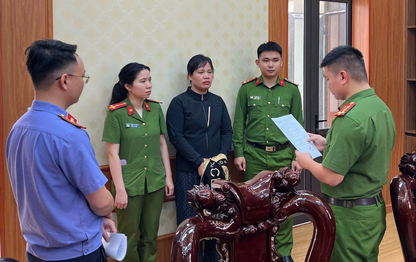 Khám xét nơi ở, bắt giam Nguyễn Thị Chí SN 1983