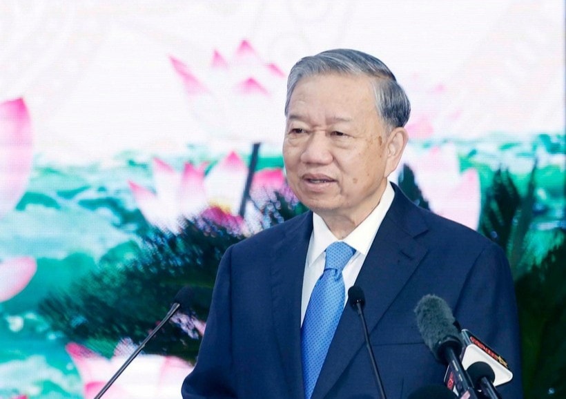 Trung ương siết chặt phát ngôn, cảm xúc cán bộ