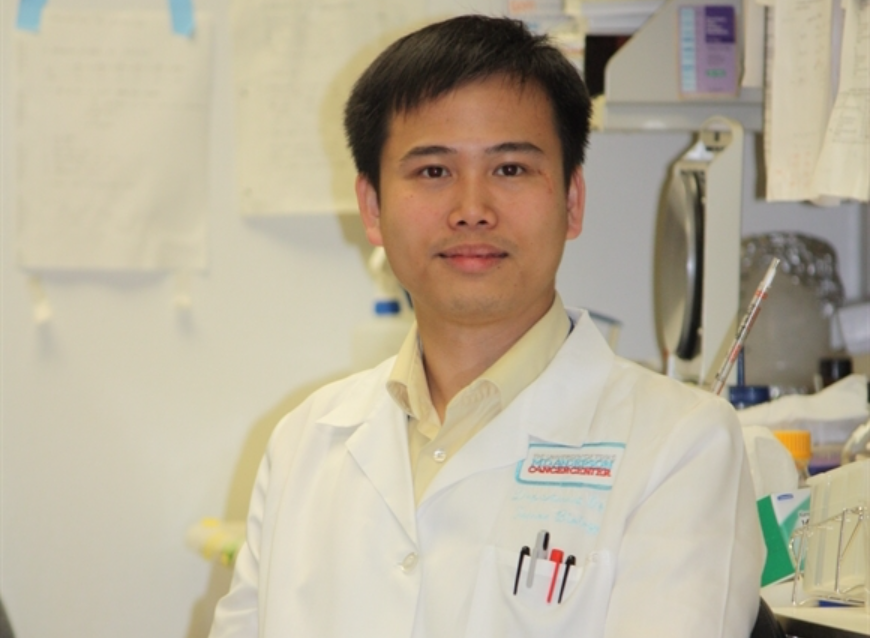 Người Việt Nam đầu tiên 4 lần được viện ung thư hàng đầu thế giới vinh danh, 29 tuổi lấy bằng Tiến sĩ tại Mỹ, có công tìm ra hướng tiếp cận mới trong điều trị ung thư