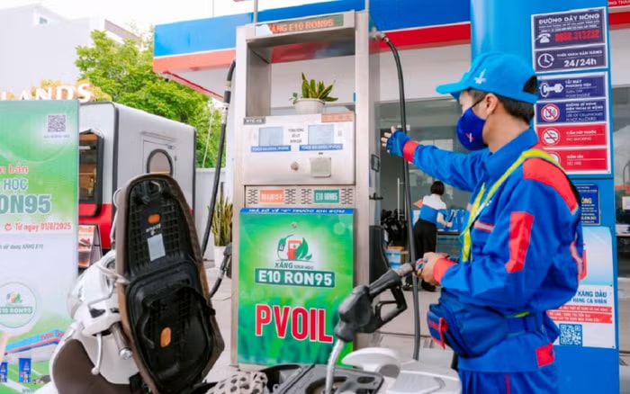 Bộ Công Thương nói về giá xăng E10 khi triển khai toàn quốc - Ảnh 1.