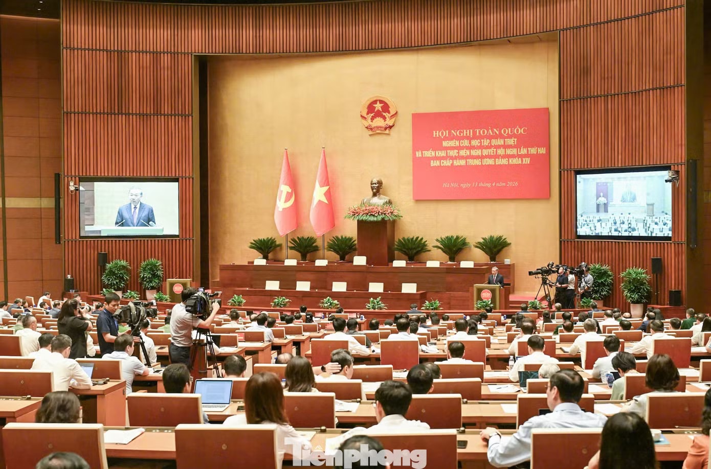 Tổng Bí thư, Chủ tịch nước Tô Lâm: Chấm dứt tình trạng đầu tư theo phong trào - Ảnh 2.