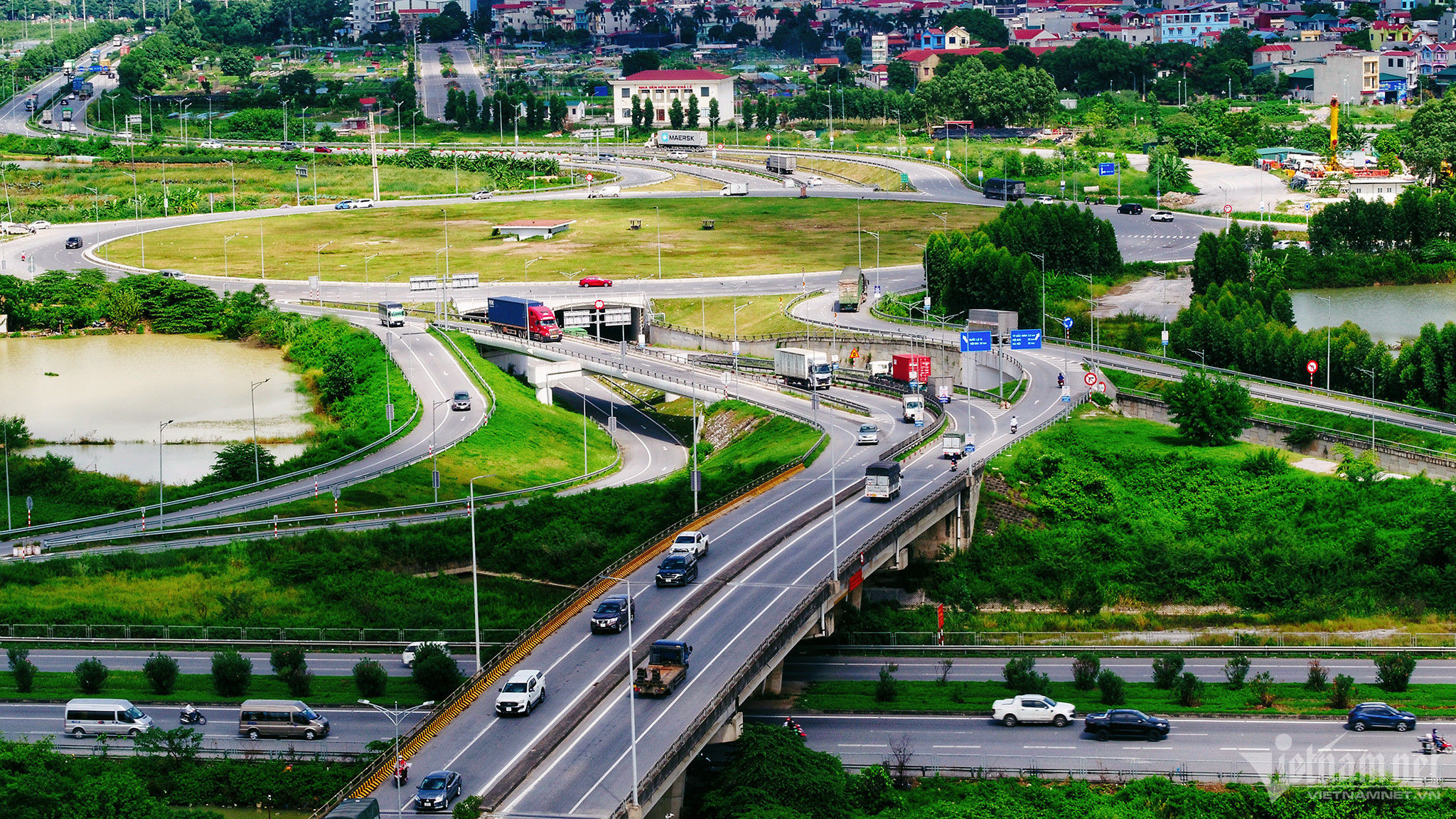 TP tương lai của Việt Nam đang triển khai hạng mục quan trọng tại nút giao 400 tỷ uốn lượn phức tạp nhất miền Bắc- Ảnh 2. TP tương lai của Việt Nam đang triển khai hạng mục quan trọng tại nút giao 400 tỷ uốn lượn phức tạp nhất miền Bắc- Ảnh 2.