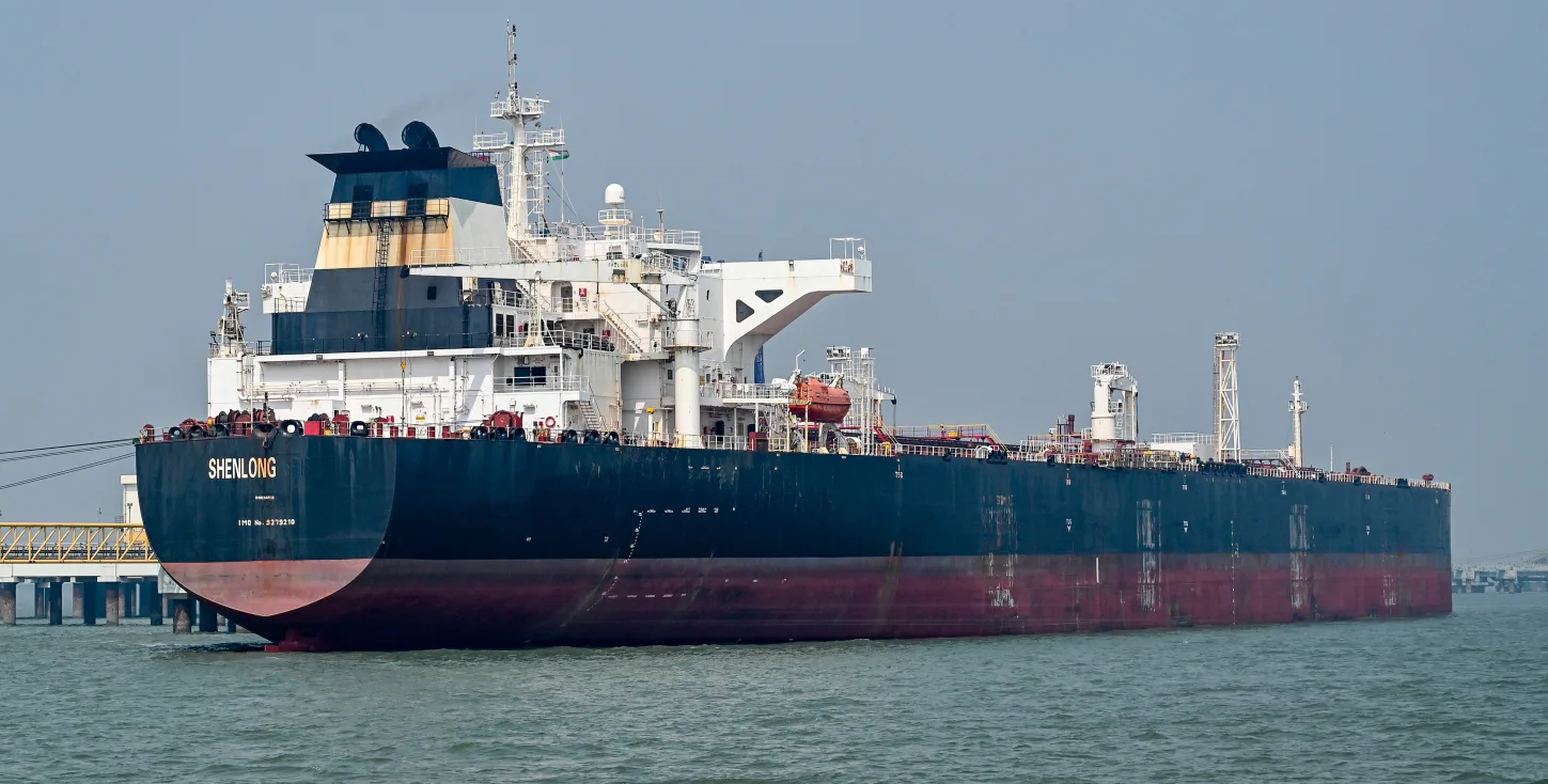 Mỹ phong tỏa eo biển Hormuz, chuyên gia cảnh báo cú sốc năng lượng lớn nhất lịch sử - Ảnh 3.