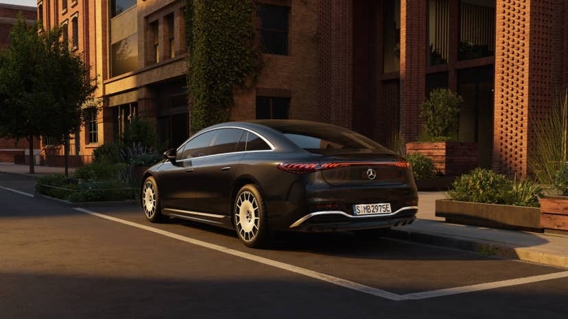 Mercedes-Benz EQS 2027 3