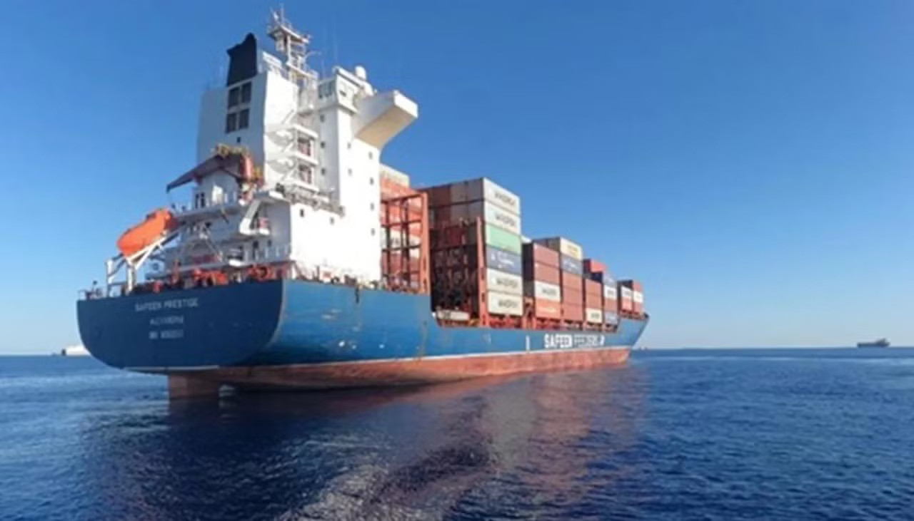 Tàu hàng The Safeen Prestige treo cờ Malta. Ảnh: VesselFinder. Iran nói chưa ‘đánh tất tay’, còn chiến thuật ‘độc cô cầu bại’, có đòn bẩy vĩnh viễn - Ảnh 7.
