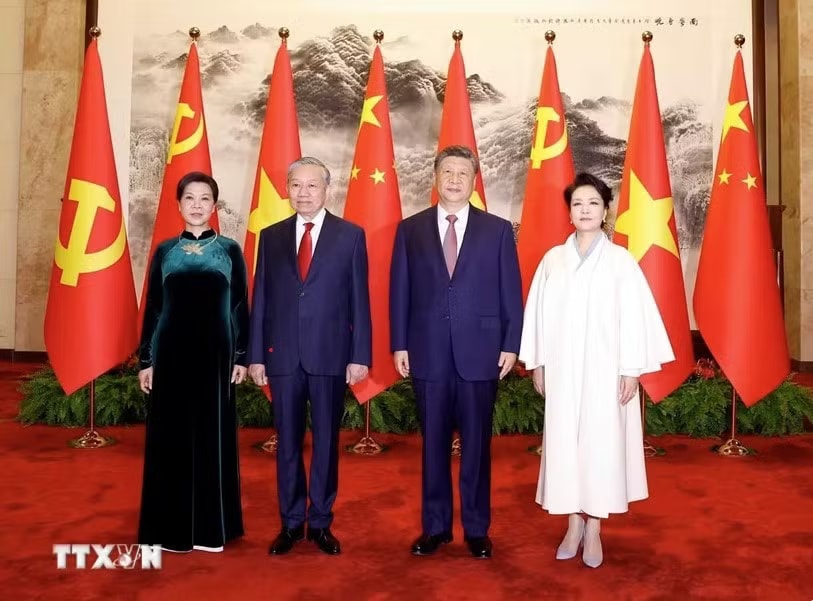 Tổng Bí thư, Chủ tịch nước Việt Nam và Trung Quốc trao đổi nhiều vấn đề quan trọng - Ảnh 1.