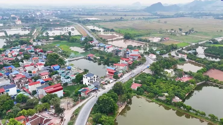 Một góc xã Hòa Xá Hà Nội: Chuẩn bị đấu giá hơn 52ha đất nông nghiệp công ích, khởi điểm 775 đồng/m2/năm - Ảnh 1.