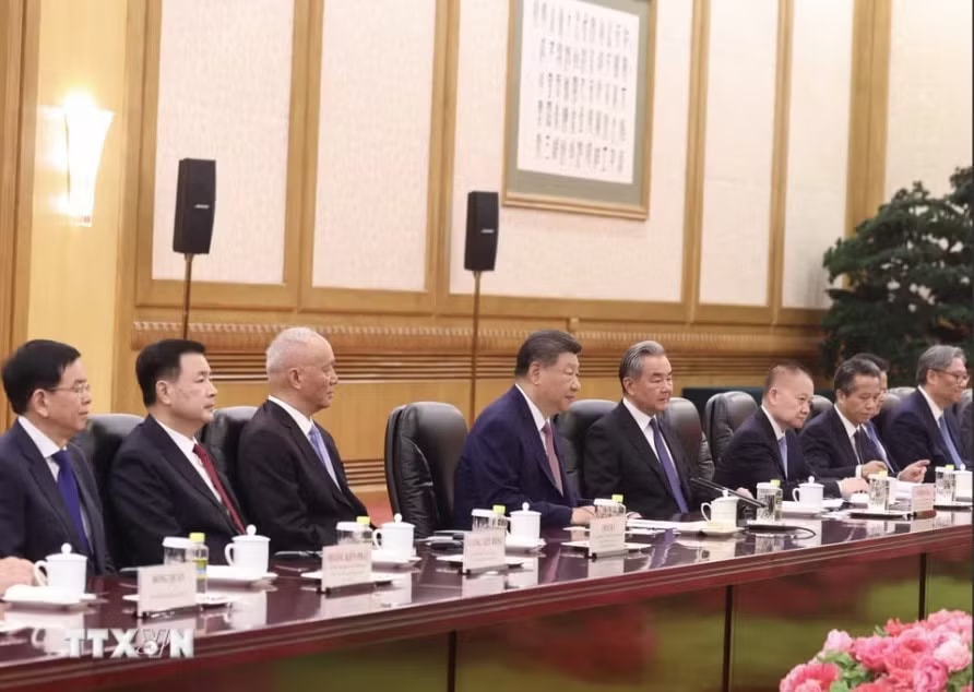 Tổng Bí thư, Chủ tịch nước Việt Nam và Trung Quốc trao đổi nhiều vấn đề quan trọng - Ảnh 4.