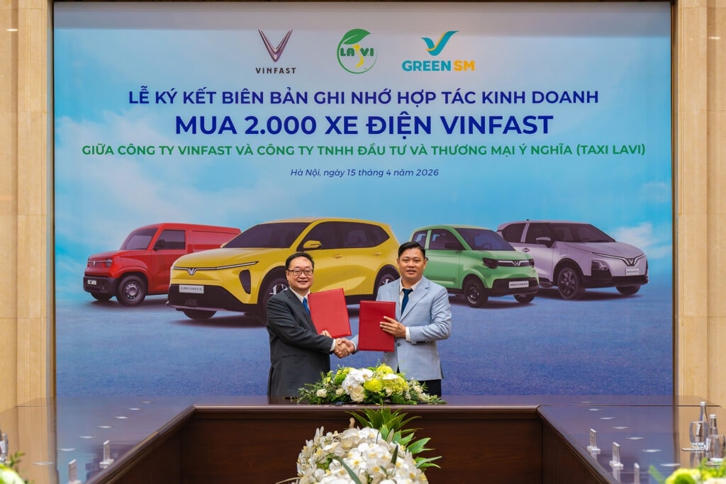 Một hãng taxi thay thế toàn bộ đội xe truyền thống bằng 2.000 xe điện VinFast