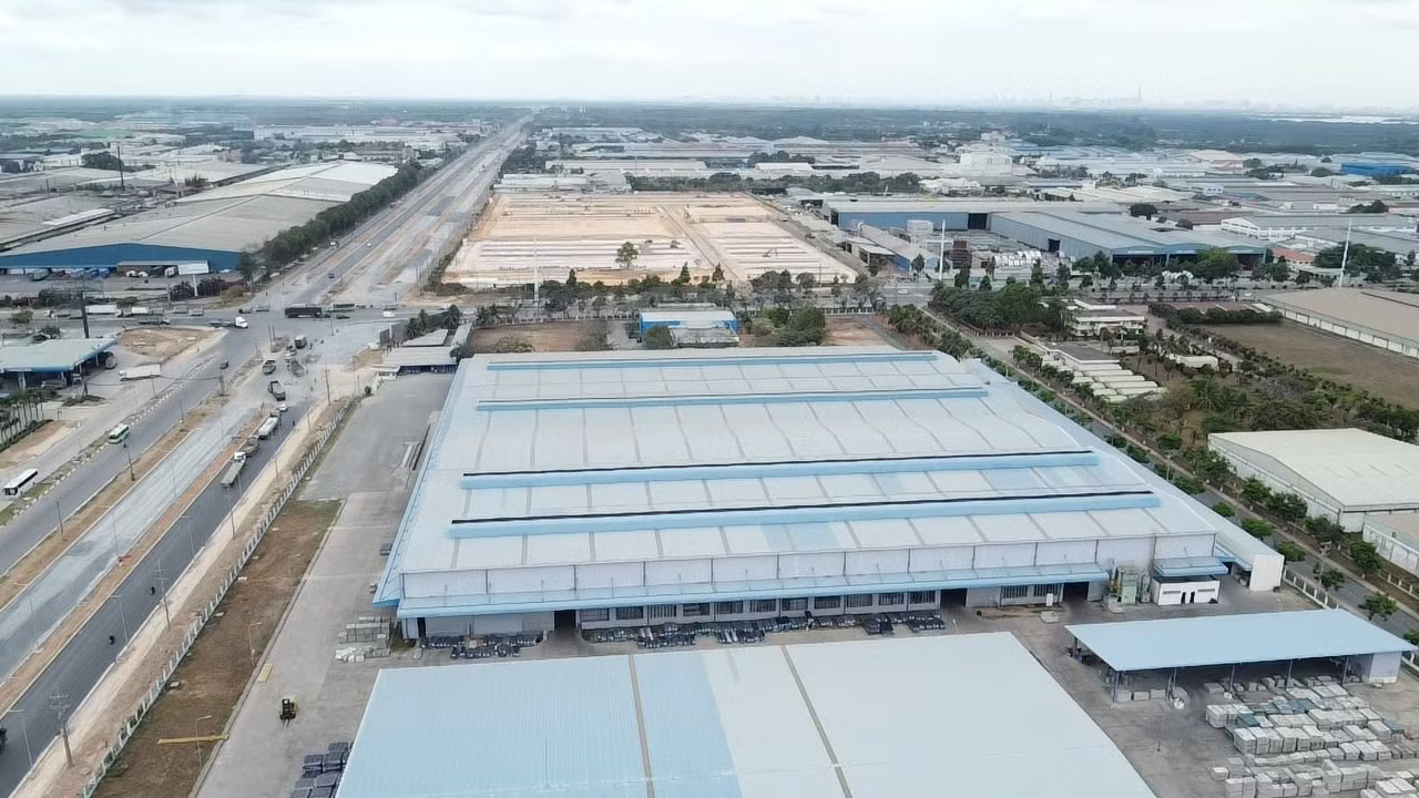 Một khu công nghiệp (ảnh minh họa). Nhiều doanh nghiệp FDI bị xử phạt - Ảnh 1.