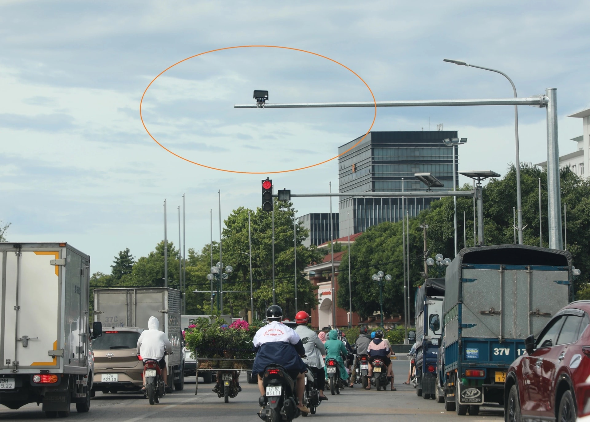 anh-camera-1729908384086377311993.jpg