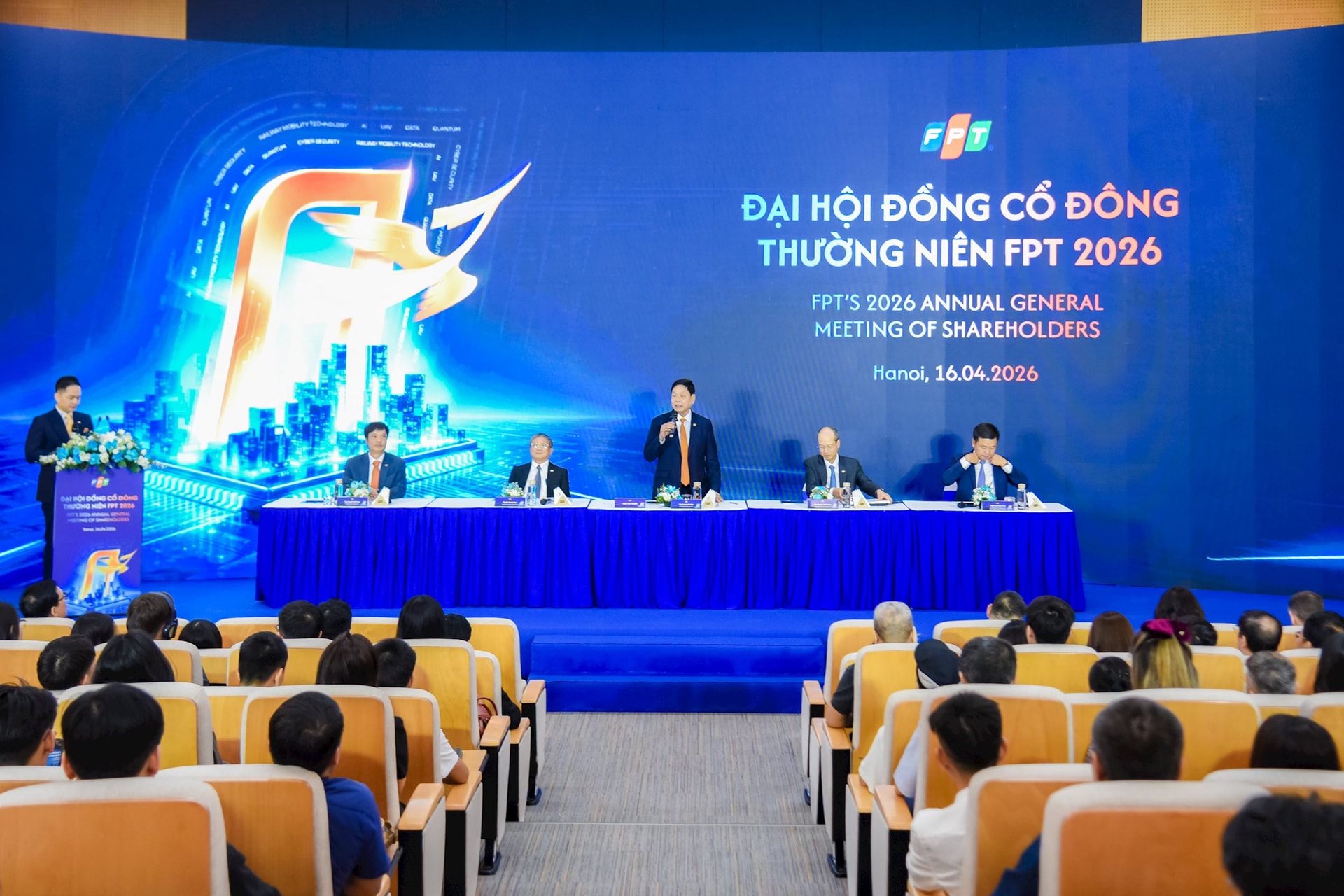 agm-33.jpg