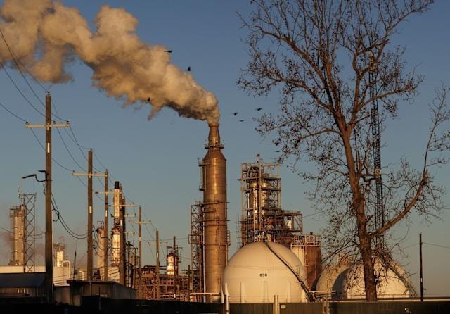 Giá dầu Brent chỉ còn 88 USD/thùng sau tin vui từ Iran