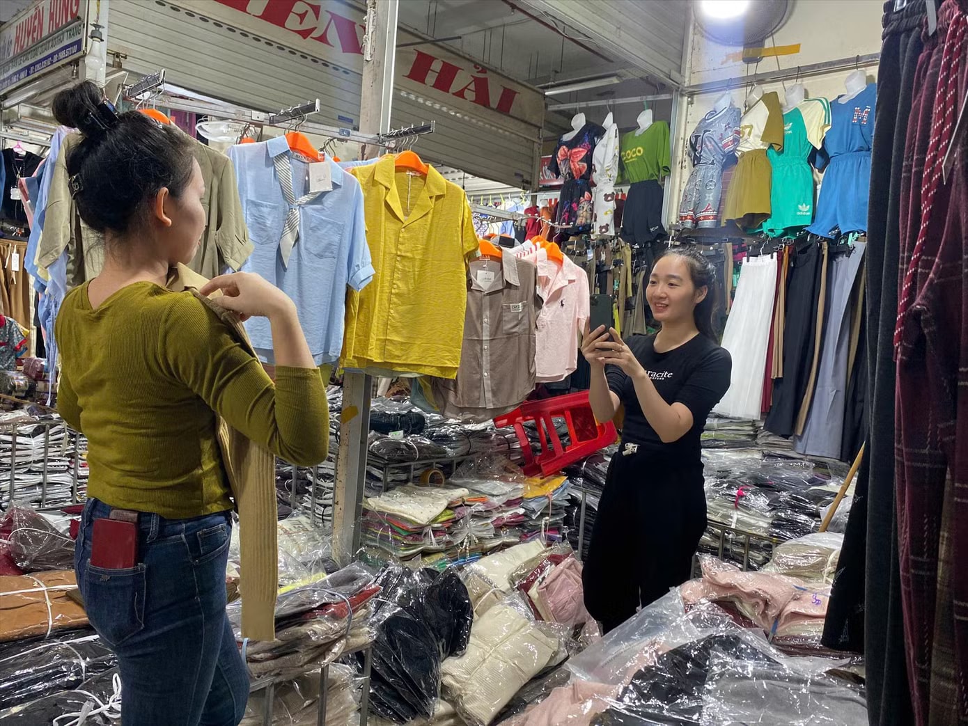 Cục Thuế: Doanh thu dưới 500 triệu, hộ kinh doanh được dùng hóa đơn - Ảnh 1.