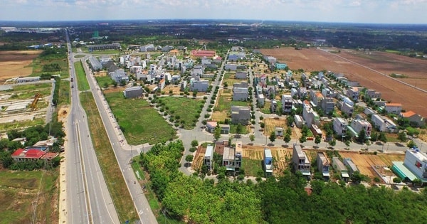 Trường hợp đất ‘kẹt’ trong quy hoạch, không giáp đường có được chuyển lên đất thổ cư?