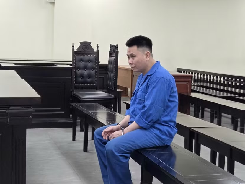 Tự xưng là ‘thiếu tá quân đội công tác tại Tổng cục 2’, Trần Trọng Quyền lĩnh án 30 năm tù - Ảnh 1.