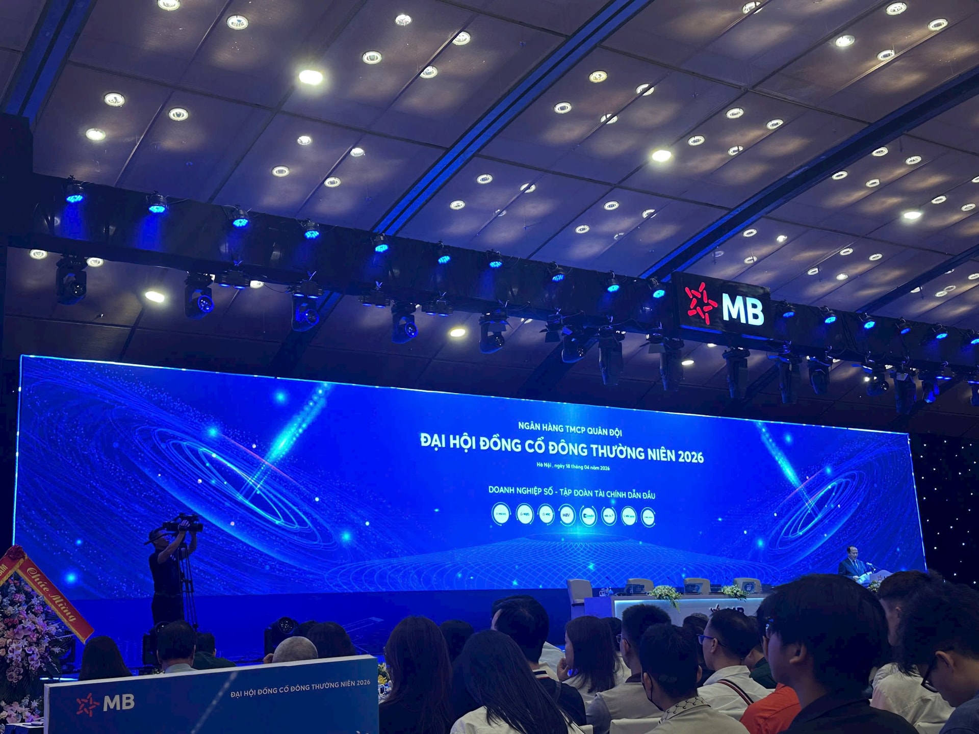 [LIVE] ĐHĐCĐ MB: Hơn 1.500 cổ đông tham dự, tăng vốn lên 102.000 tỷ đồng, chia cổ tức tỷ lệ 25%