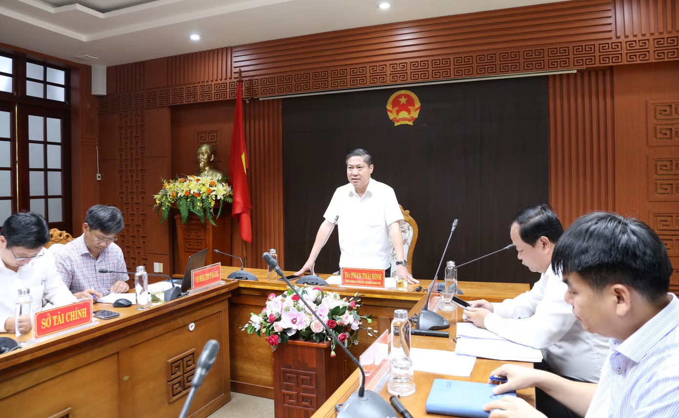 Phan Thái Bình - Phó Chủ tịch UBND TP. Đà Nẵng - chủ trì buổi làm việc với Ban Quản lý Khu kinh tế mở Chu Lai Vì sao chưa 'lên đời' Khu Kinh tế mở Chu Lai? - Ảnh 1.
