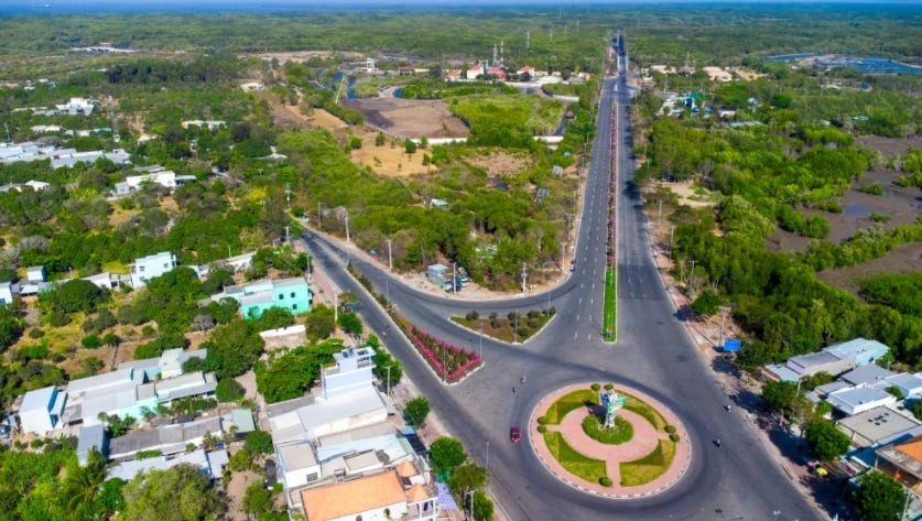 Vingroup nghiên cứu mở rộng tuyến đường đi xuyên rừng già, kết nối đến siêu đô thị lấn biển lớn bậc nhất cả nước- Ảnh 2. Vingroup nghiên cứu mở rộng tuyến đường đi xuyên rừng già, kết nối đến siêu đô thị lấn biển lớn bậc nhất cả nước- Ảnh 2.