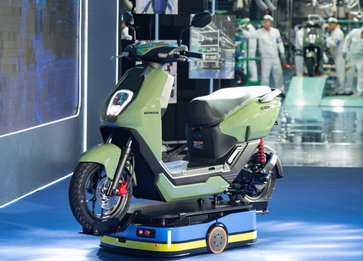 Chuyện lạ: Honda sản xuất xe máy điện tại Việt Nam rồi nhập khẩu về bán cho người Nhật