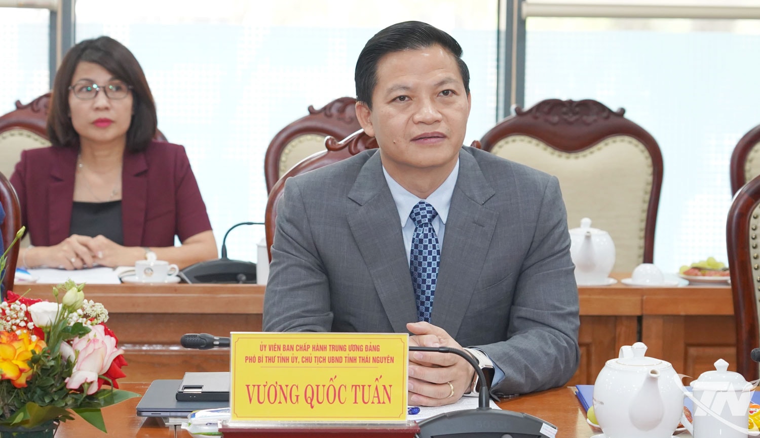 Chủ tịch UBND tỉnh Thái Nguyên tại buổi làm việc. Nguồn ảnh: UBND tỉnh Thái Nguyên Chủ tịch UBND tỉnh Thái Nguyên tại buổi làm việc. Nguồn ảnh: UBND tỉnh Thái Nguyên