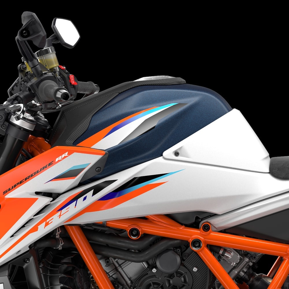 KTM 1390 Super Duke RR 8