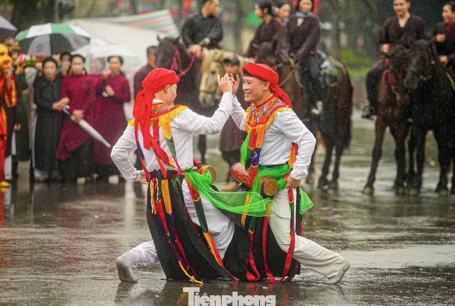 Ngày 24/11 hằng năm là Nhất trí ngày 24/11 hằng năm là ‘Ngày Văn hóa Việt Nam’, người lao động được nghỉ hưởng nguyên lương - Ảnh 1.