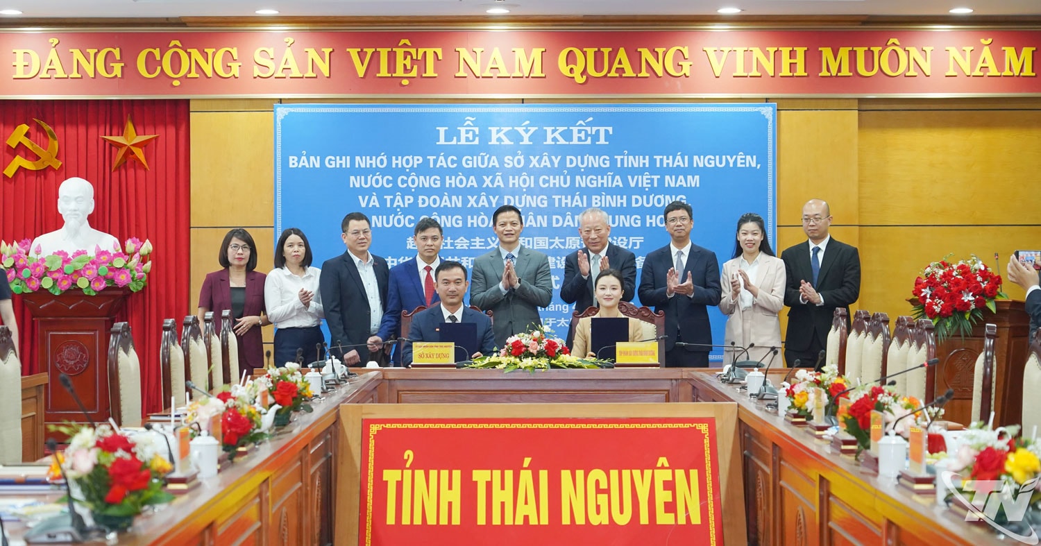 Hình ảnh tại lễ ký kết. Nguồn ảnh: UBND tỉnh Thái Nguyên Hình ảnh tại lễ ký kết. Nguồn ảnh: UBND tỉnh Thái Nguyên
