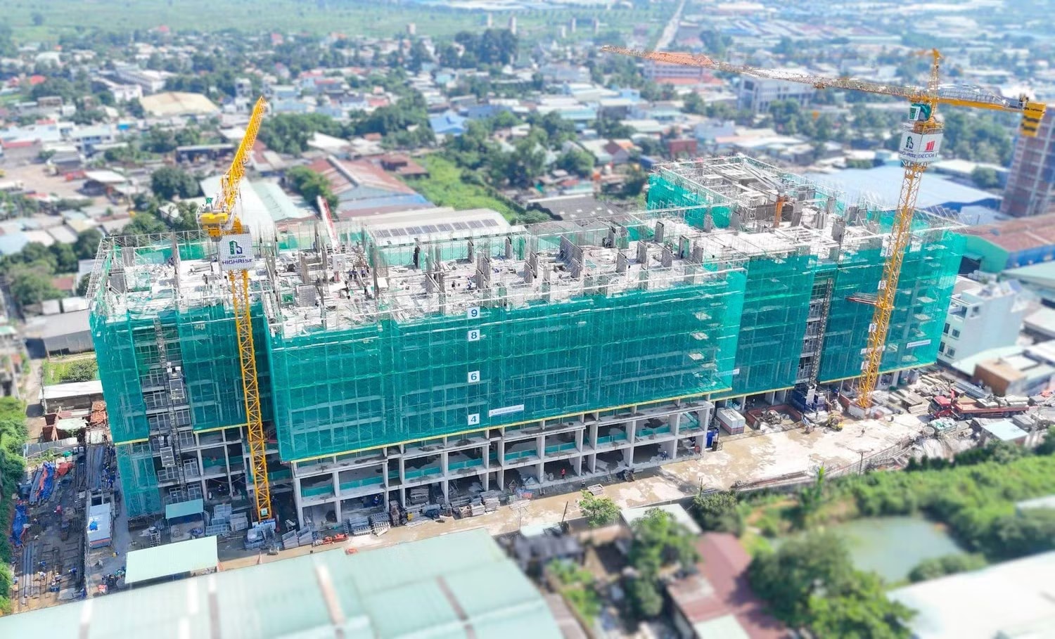 Bất động sản là động lực then chốt cho tăng trưởng hai con số - Ảnh 2.