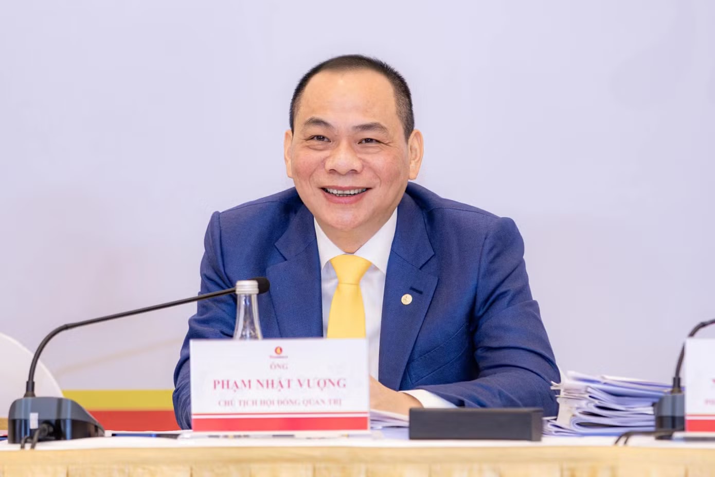 Chủ tịch Vingroup Phạm Nhật Vượng. Một ngày của người giàu nhất Việt Nam diễn ra thế nào? - Ảnh 1.