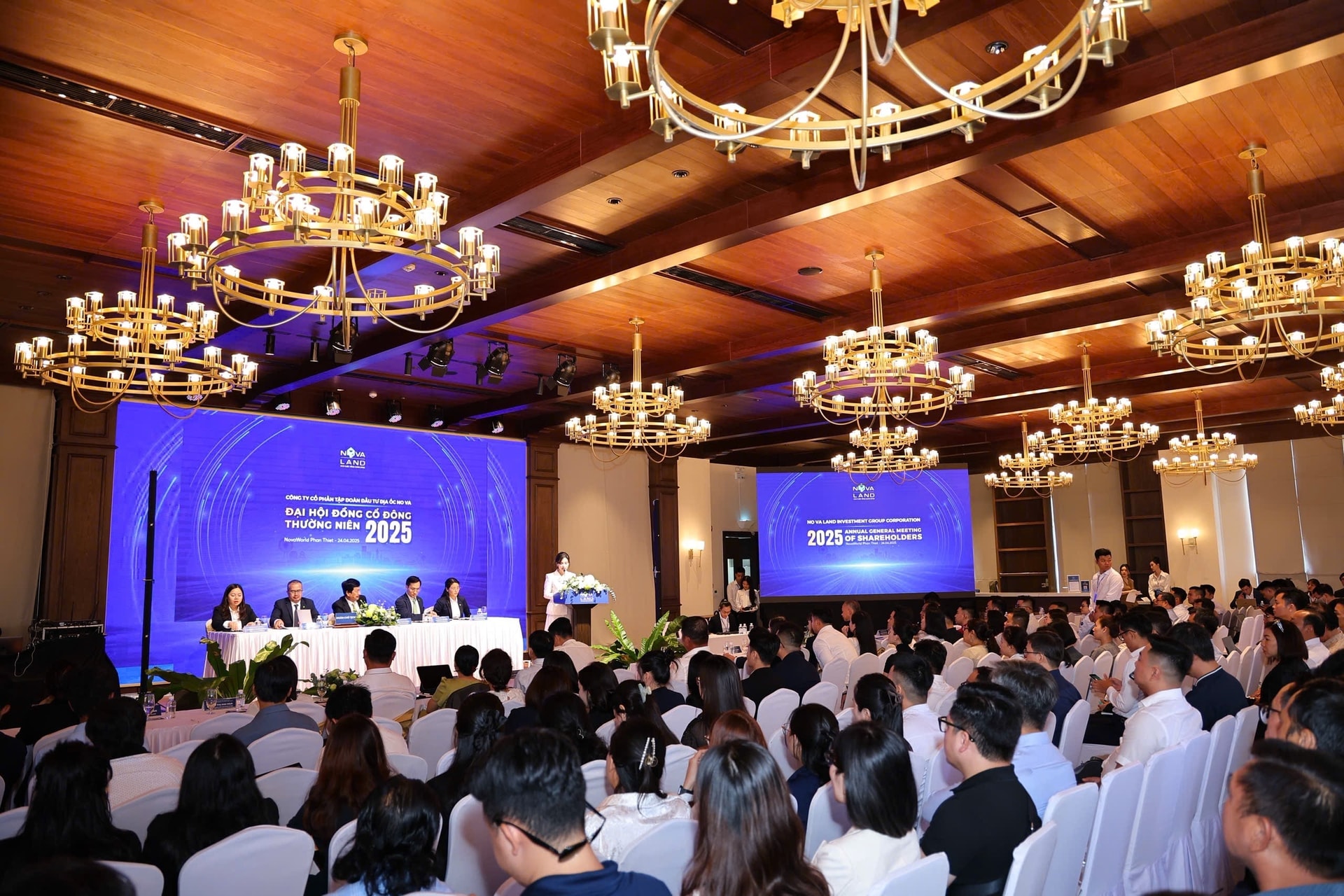 Cổ phiếu Novaland (NVL) tăng mạnh trước ngày tổ chức ĐHĐCĐ: 3 câu chuyện nóng đang được chú ý