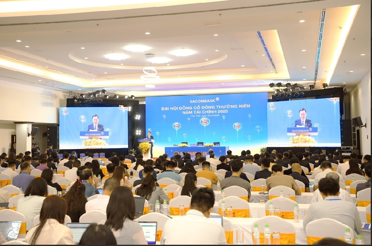 [Live] ĐHĐCĐ SACOMBANK: Nóng chuyện đề án tái cơ cấu, mục tiêu lãi 8.100 tỷ đồng - Ảnh 3.