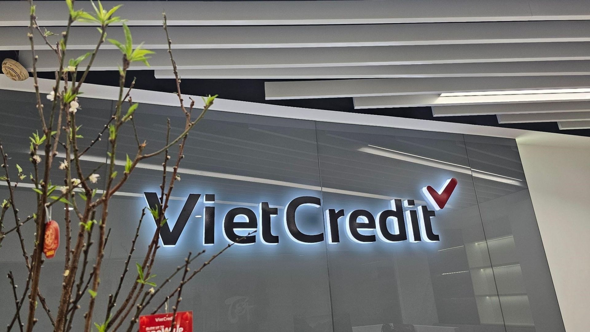 VietCredit quý I: Lợi nhuận trước thuế tăng gần 700%, phép thử tăng trưởng dồn vào nợ nhóm 2