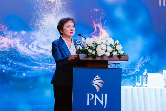 Chủ tịch Cao Thị Ngọc Dung: Nút thắt nằm ở quota vàng cấp phép của NHNN, PNJ không thiếu năng lực để hấp thụ