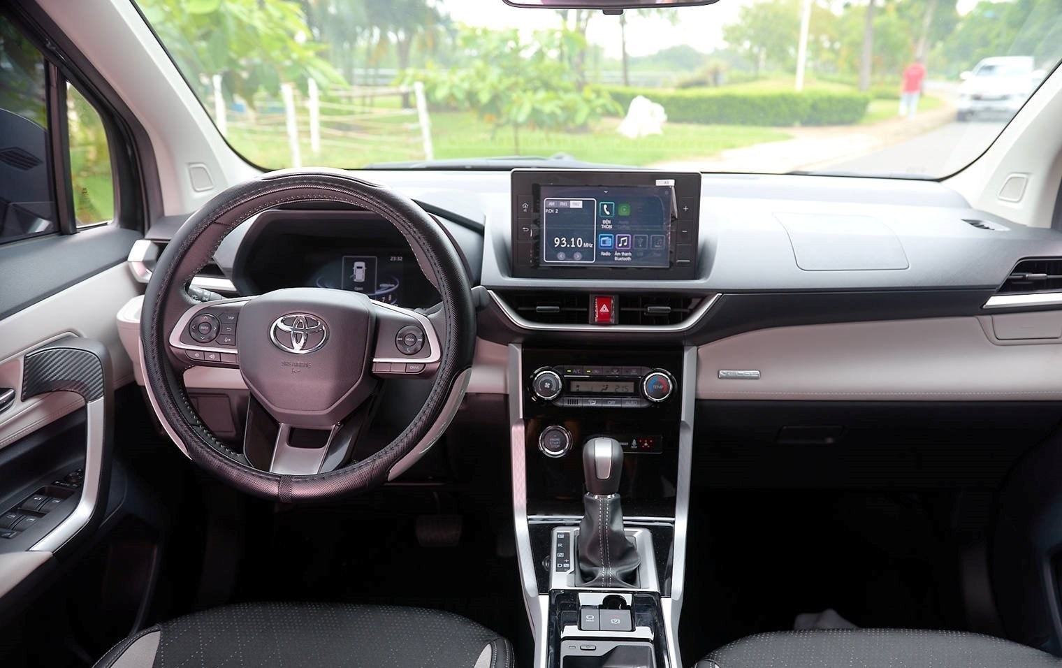 toyota-veloz-2.jpg