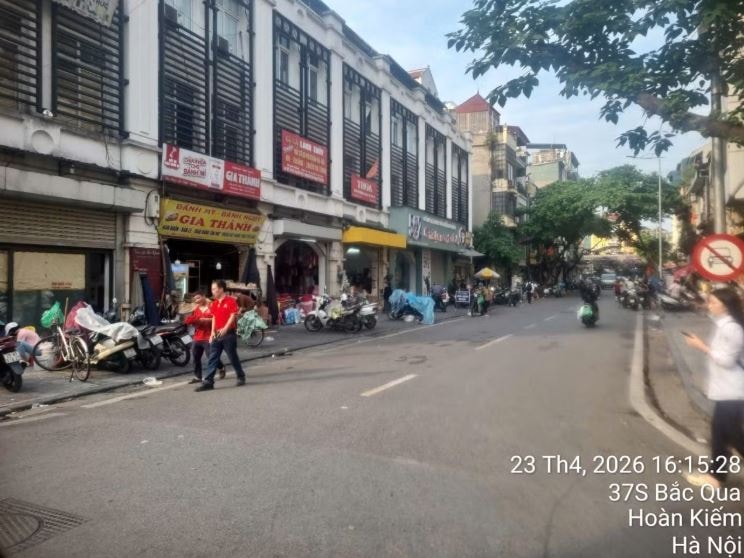 Sẽ xóa sổ khu chợ trăm năm tuổi giữa lòng phố cổ Hà Nội: 'Giải phóng' hoàn toàn không gian đô thị- Ảnh 1. Sẽ xóa sổ khu chợ trăm năm tuổi giữa lòng phố cổ Hà Nội: 'Giải phóng' hoàn toàn không gian đô thị- Ảnh 1.
