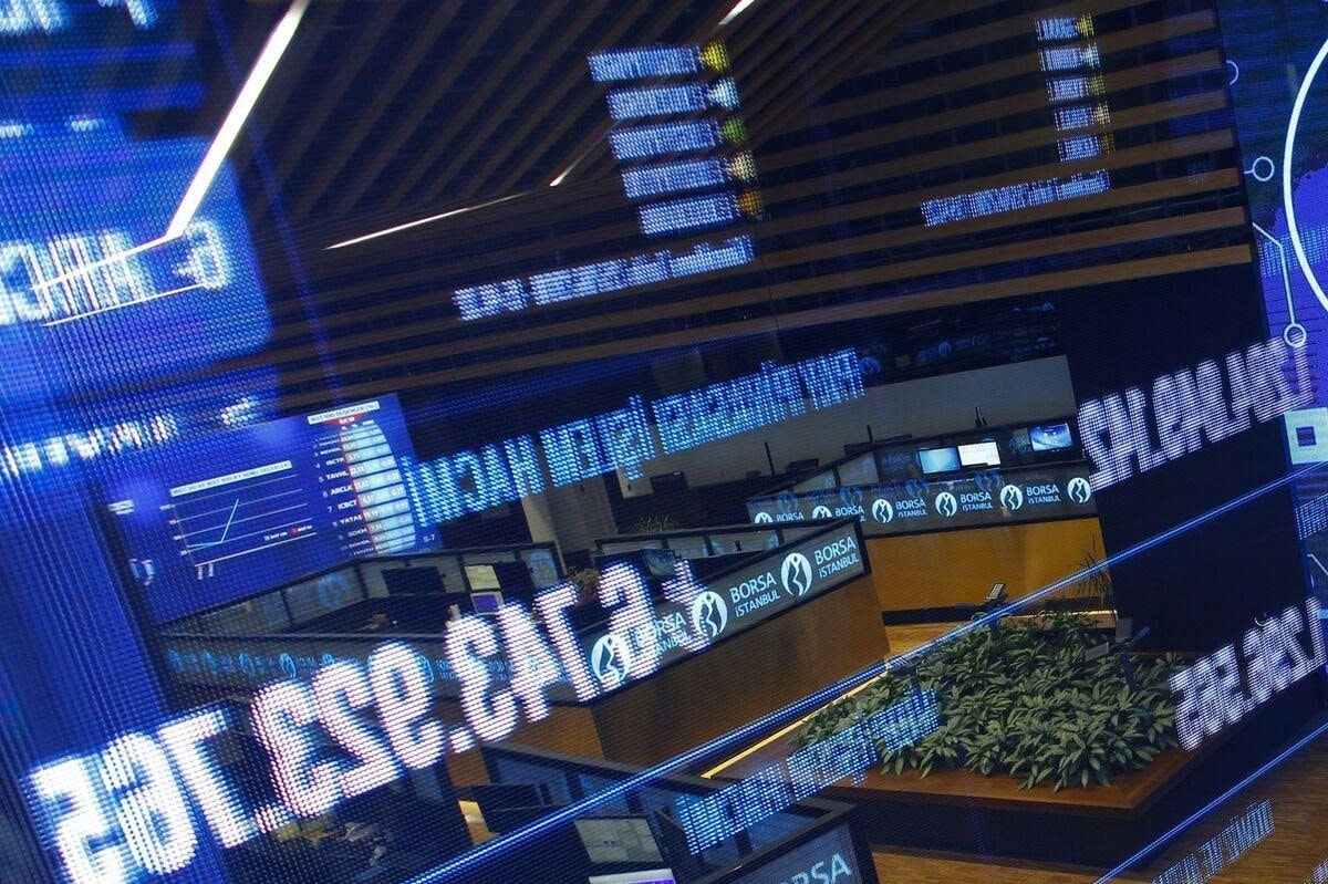 Một cổ phiếu tăng 40.000% sau IPO, cơ quan quản lý lập tức vào cuộc