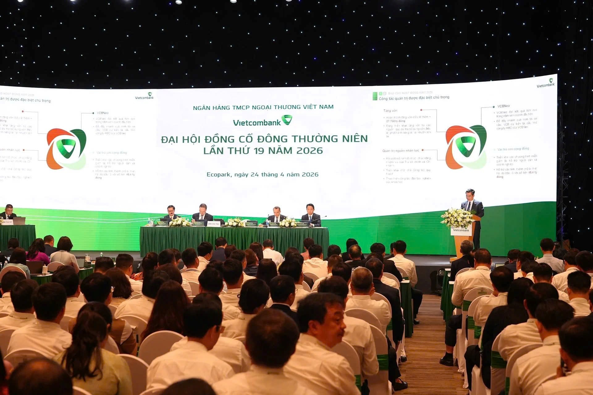 ĐHĐCĐ Vietcombank: Dự kiến chi 20.332 tỷ đồng để trả cổ tức, thành lập ngân hàng con tại VIFC