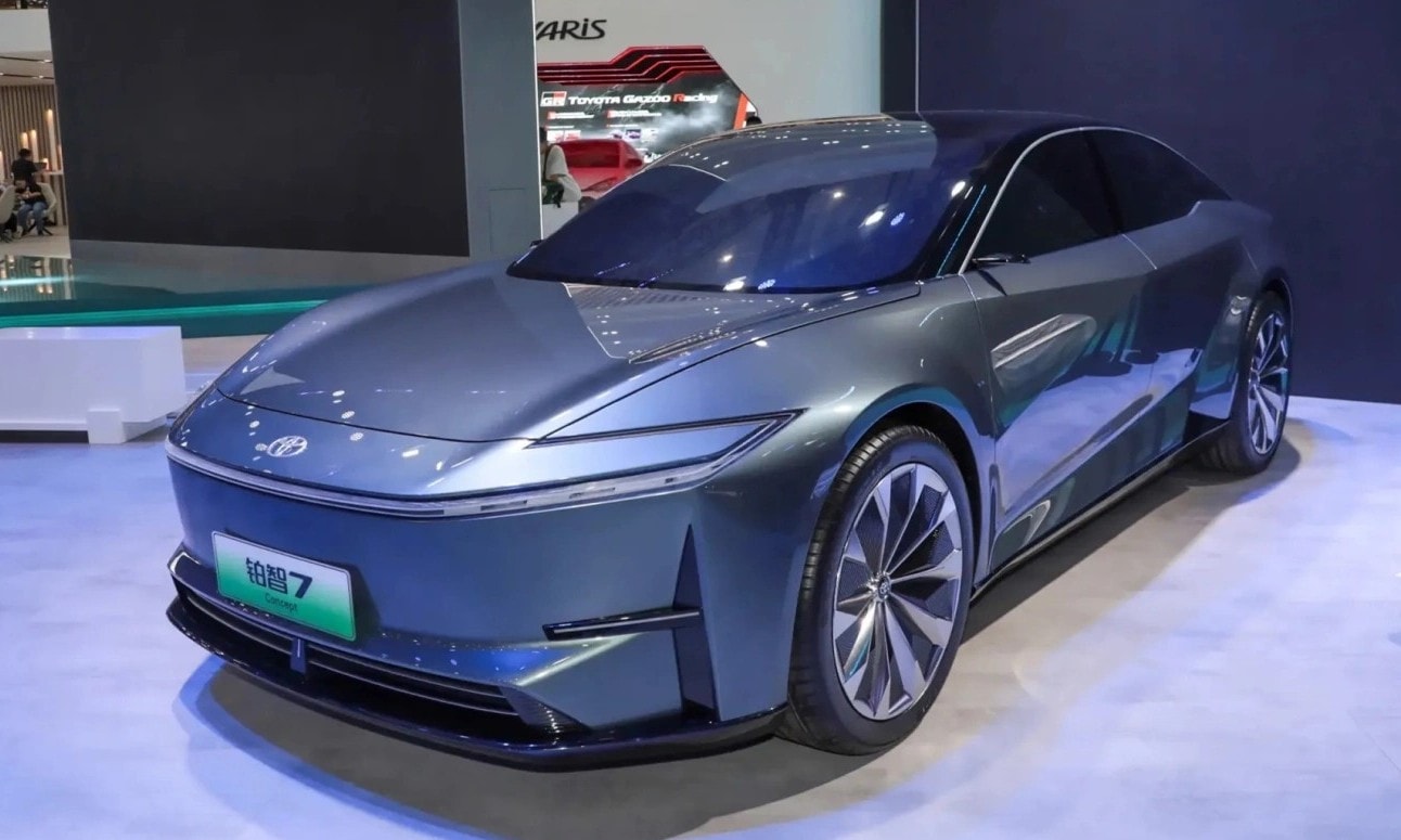 Toyota là ‘ông lớn’ bán mẫu sedan điện 'xịn ngang Camry nhưng giá chỉ 490 triệu: Đẹp đặc trưng, chạy xa tới 710km/1 lần sạc