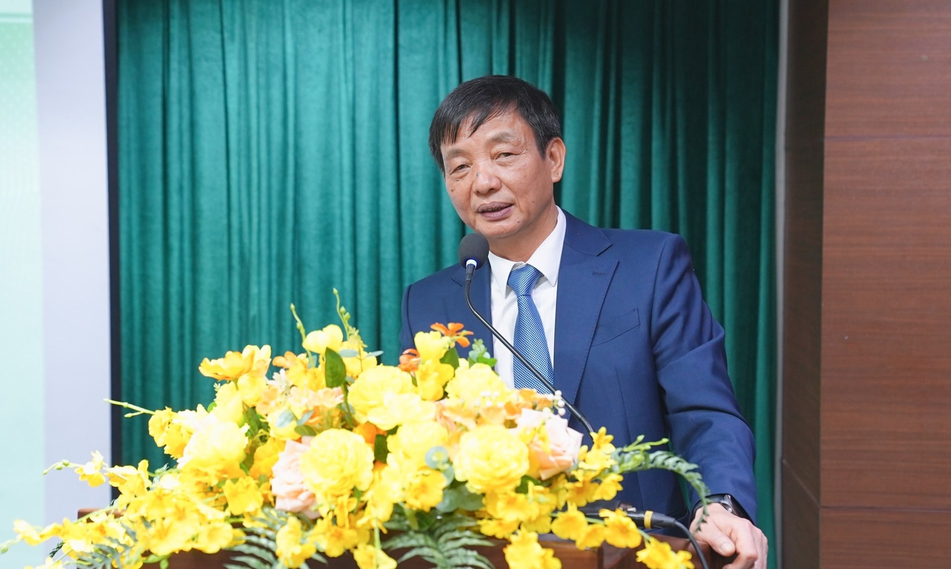 Lãnh đạo vướng sai phạm đấu thầu, CEO Vinaconex (VCG) trấn an: 'Chắc chắn có rủi ro, mong cổ đông cùng vượt qua'