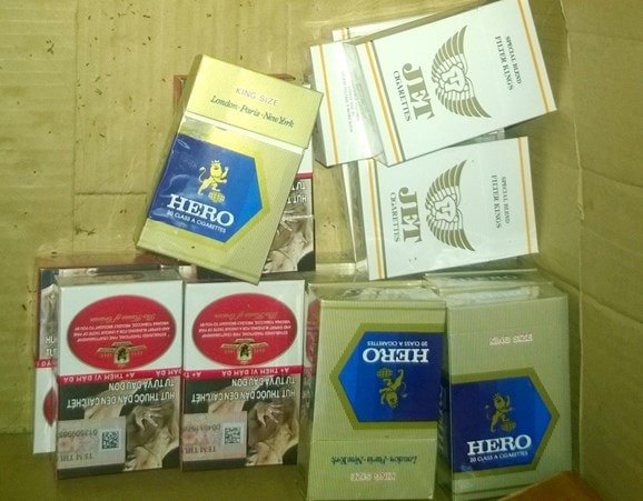 Thuốc lá lậu phủ kín điểm bán lẻ: Khi tiền phạt chỉ như ‘chi phí kinh doanh’